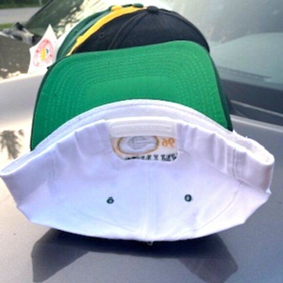 Green Bay Packers . '96 NFC Central Division Champion Adjustable Cap - Picture 2 of 2